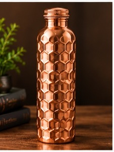 Handcrafted Hammered Copper <b>Water</b> <b>Bottle</b> with Lid Diamond Pattern Portable <b>Metal</b> Flask for Outdoor - Product Image 3