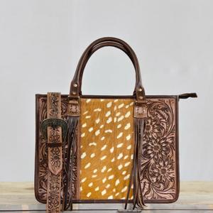 Bolso Tote de Cuero Genuino Vintage con Panel Floral Bordado y Sección Central con Estampado de Ciervo, para Uso Diario en Todas las Estaciones - Product Image 1
