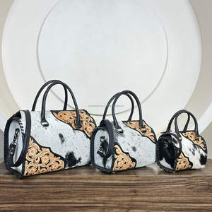 Bolsa Deportiva de Cuero Vacuno 100% Genuino, Tallada a Mano con Diseño Floral, Estilo Western, Portátil, para Viajes de Fin de Semana - Product Image 6