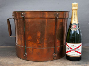Grande cuve à boissons en cuivre martelé, seau à glace antique, refroidisseur à vin avec sangles rivetées, bassin à glace en métal rustique pour les fêtes - Product Image 6