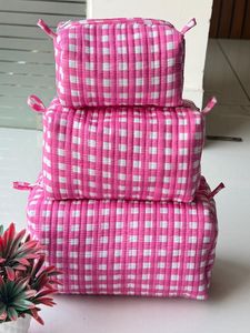 Wholesale Cotton <b>Women</b> Travel Makeup Toiletry <b>Pouch</b> Custom Handmade Floral Quilted Cosmetic <b>Bag</b> Christmas Gift - Product Image 4