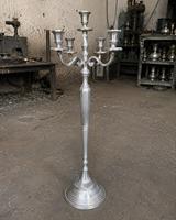 Candélabre à 3 bras en métal argenté contemporain, fait main, avec impression en relief, finition élégante, support décoratif pour bougies en métal