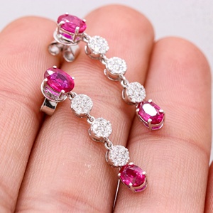 ต่างหูทรงหยดน้ำรูปไข่ทับทิมธรรมชาติ ทองคำขาว 18K |   เครื่องประดับเพชรแบบห้อย ของขวัญสำหรับผู้หญิง ขายส่ง - Product Image 2