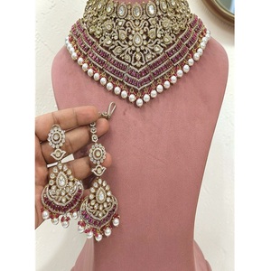 ชุดสร้อยคอและต่างหูประดับมอยส์ซาไนต์ชุบทองเหลืองคุณภาพสูง ดีไซน์ทันสมัย เหมาะสำหรับผู้หญิง เป็นของขวัญสำหรับงานแต่งงานและงานปาร์ตี้ - Product Image 1