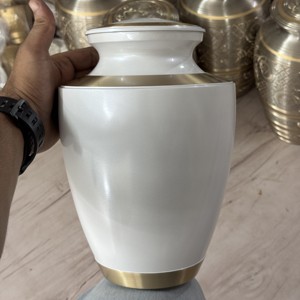 Urne funéraire pour adulte EVANA IMPEX, blanc nacré premium, bandes dorées, laiton durable, style américain, capacité de 200 pouces cubes - Product Image 4