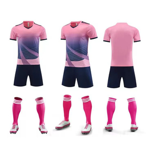 Ensemble d'uniformes de football compétitifs, kit de football personnalisé pour équipe, tenue de sport durable pour les performances de match - Product Image 3