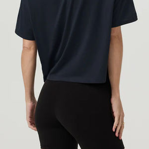T-shirt pour femme en coton de haute qualité, uni/décontracté, matière confortable et détendue, avec logo personnalisé, prix abordable 2026 - Product Image 5