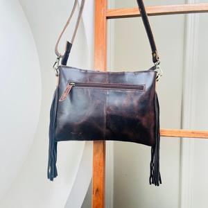 กระเป๋าสะพายไหล่หนังวัวสำหรับผู้หญิง, กระเป๋าพาดลำตัวลายดอกไม้จุได้เยอะ - Product Image 5