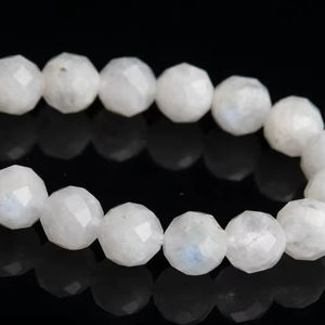 Perles de pierre de lune arc-en-ciel de 4-5 mm, qualité supérieure, pierres précieuses naturelles, facettées, rondes, en vrac, lot en gros - Product Image 1