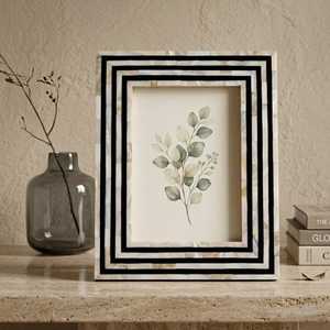 Marco de Fotos Personalizado con Incrustaciones de Madreperla, Hecho a Mano en Cualquier Tamaño y Forma, Marco Decorativo de Lujo para el Hogar y Eventos Especiales - Product Image 3