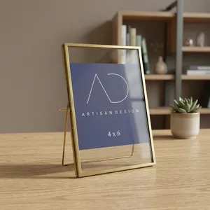 Cadre photo portrait en laiton et verre, design artisanal, finition laiton, luxe, décoration pour la maison, cadeau de mariage, qualité supérieure, 4x6 pouces - Product Image 3