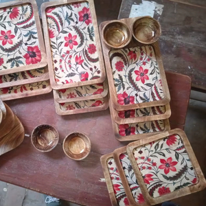 Ensemble de plateaux de service imprimés en bois durable avec votre logo ou motifs personnalisés – Collection nordique très vendue à prix abordables - Product Image 1
