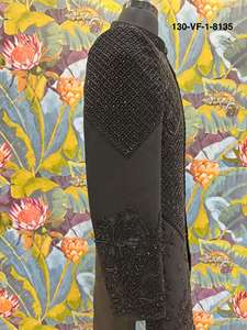 Sherwani Festivo para Hombre con Cuello Mandarín, Diseño Geométrico de Sombras, Sin Arrugas, Base de Lachka TR Premium, Cuentas Negras - Product Image 6