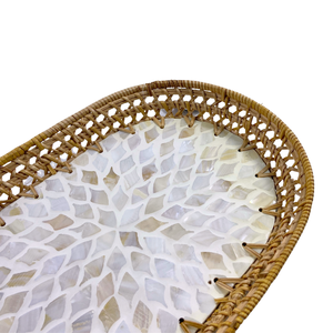 Bandeja Ovalada de Ratán Rústica Vintage Hecha a Mano de Alta Calidad con Patrón Geométrico, Incrustaciones de Capiz y Base de MDF para Decoración y Servicio - Product Image 5