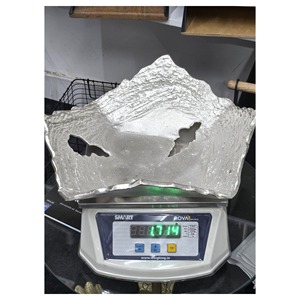Centro de Mesa Rectangular Decorativo de Aluminio Fundido Hecho a Mano para Bodas y Diwali, con Borde Orgánico y Acabado Plateado Moderno - Product Image 6