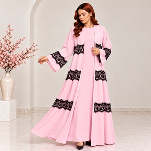Abaya Rose ALRESHA avec Panneaux en Dentelle Respirante et Broderies, Coupe Trapèze, Grande Taille, Manches Lanterne, Taille Naturelle, Modeste, pour Femmes Musulmanes - Product Image 3