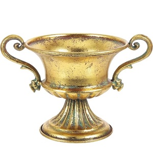 Urna de Lujo Dorada Antigua con Patina de Verdigris, Jarrón Metálico Ornamentado de Doble Asa, Elegante Centro de Mesa para Bodas y Decoración de Hoteles - Product Image 1