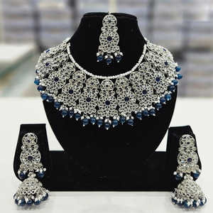 Ensemble de bijoux fins plaqué argent avec pierre de cristal et perles 12881122BLU Collier - Product Image 1