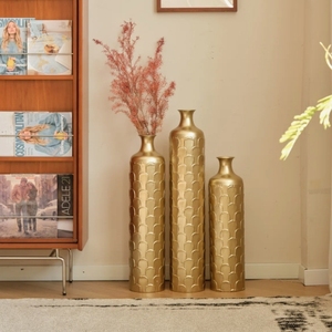 Lot de 3 Vases de Table en Métal Doré Antique, Style Art Déco, Haute Texture, Écologiques, Faits Main, Bouteilles Décoratives pour Salon - Product Image 3