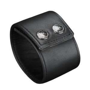 Pulsera de Cuero Ecológica Black Sheep LW-1009 con Dos Botones Metálicos, Diseño Grabado, Ajustable, Accesorio de Moda para Exteriores - Product Image 2
