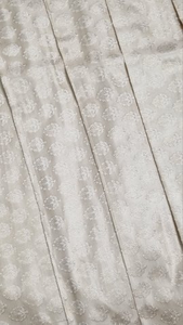 Tissu de soie ethnique personnalisable - Product Image 2