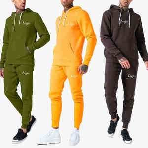 Ensemble de survêtements unisexes en molleton de coton personnalisés pour hommes et femmes, prix de gros abordable, fabrication OEM - Product Image 1