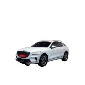 Genesis GV70 2.5T AWD Essence SUV 2024 avec 12 743 km, Volant à Gauche, Boîte Automatique, Sièges en Cuir, Caméra Arrière - Product Image 1