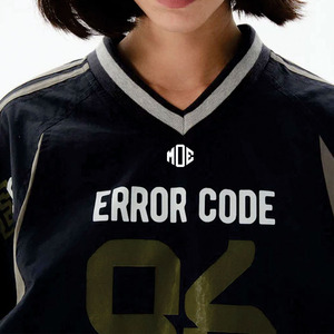 Conjunto de Jersey y Pantalones Cortos de Fútbol Americano Unisex con Logotipo Personalizado de Lujo, Ropa Deportiva de Gran Tamaño, Suministro al por Mayor OEM Personalizado - Product Image 3