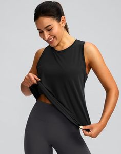 Camiseta sin mangas básica para mujer, de algodón acanalado elástico, estilo camisola, corte ajustado, casual, de verano, a la moda, top corto, espalda cruzada, para entrenamiento y ropa deportiva. - Product Image 1