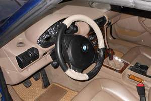 BMW Z3 3.0i Roadster <span class=keywords><strong>2001</strong></span> d'<span class=keywords><strong>occasion</strong></span> en bon état, 3600 miles, boîte manuelle 5 vitesses, bleu T-opaz métallisé, peu modifiée - Product Image 2