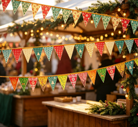 Drapeaux triangulaires de Noël personnalisés à motifs variés pour événements promotionnels et fêtes – Collection 2026 – Vente Flash