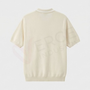 Polo de Punto de Manga Corta Color Crema para Hombre, Corte Regular, Transpirable, Diseño con Botones - Product Image 2