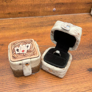 Nouvel arrivage de mini organiseur de bijoux de voyage en cuir de vachette usiné à la main en gros boîte à bagues portable pour femmes, parfaite pour offrir - Product Image 5