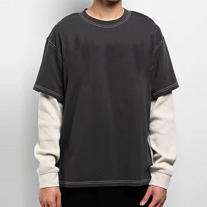 Camiseta Negra Extra Grande para Hombre con Mangas Blancas en Contraste, Diseño de Bloques de Color Sólido, Cuello Redondo, Estilo Casual - Product Image 2