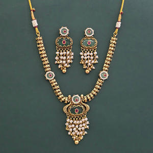 Colección Impresionante y Duradera de Collares Antiguos con Baño de Oro Mate 231876 - Product Image 1