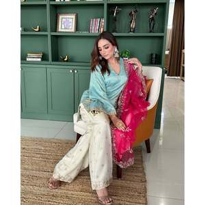 Ensemble de vêtements de fête pour femmes de créateur avec un magnifique haut Plazzo et Dupatta - Product Image 1