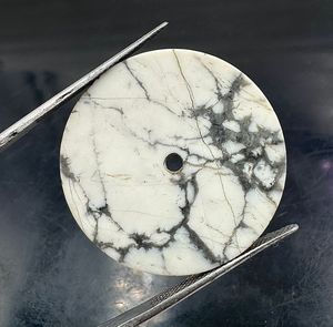 หน้าปัดนาฬิกาทำจากหินโฮไลต์ธรรมชาติ ขนาด 31.50 มม. หนา 1.60 มม. ขัดเงาด้านเดียว - Product Image 3