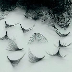 Fibras PBT Coreanas de Tallo Corto, Abanicos Preformados Hechos a Mano 20D 0.05/0.07 Extensiones de Pestañas en Abanico, 1200 Abanicos de Volumen Preformados, Vietnam - Product Image 1