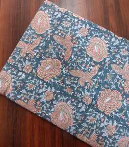 Tissus en coton imprimés à la main en Inde, vente en gros, motifs floraux et botaniques artisanaux, tissu léger pour la confection de vêtements - Product Image 4