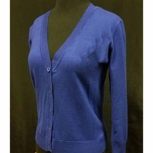 เสื้อคาร์ดิแกนติดกระดุม Sigma Gamma Rho Sorority - ผ้าถักพรีเมียมสีทอง ปรับแต่งได้ด้วยการปักโลโก้เชนีลและแพทช์ - Product Image 4