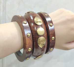 กำไลไม้โบราณทำมือ ประดับด้วยทองเหลือง ขัดเงา ทรงกลม สำหรับใส่ทุกวัน หรือเป็นของขวัญ - Product Image 5