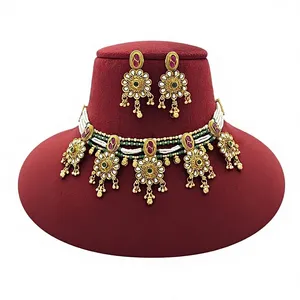 Parure de bijoux de mariée de luxe plaqué or 18 carats avec zircon, collier et boucles d'oreilles design perle pour fiançailles, mariage et occasions spéciales - Product Image 1