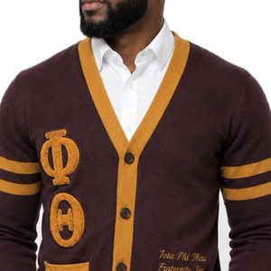 Cardigan en tricot à rayures pour fraternité grecque, 100 % acrylique doux, avec patchs et lettres personnalisés – Vente en gros - Product Image 2