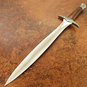 Cuchillo Bowie de Caza Hecho a Mano de Acero D2 con Mango de Cuerno de Ciervo, Hoja Fija Plateada y Guarda Decorativa para Camping y Caza al Aire Libre - Product Image 1