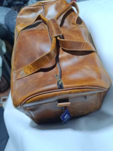 Sac de voyage en cuir véritable de luxe, fermeture éclair tendance, sac de voyage durable pour une nuit - Product Image 3