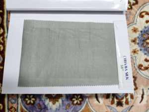 Tela de Seda Elegante con Acabado de Terciopelo, 44 Pulgadas de Ancho, Material Suave al Tacto para Vestidos Tradicionales, Túnicas y Ropa de Moda - Product Image 6