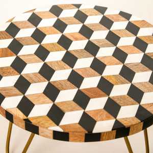 Plateau de service rond en bois d'acacia avec support métallique, idéal pour fruits, salades et décoration - Product Image 2