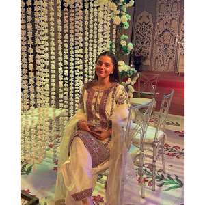 Ensemble haut et bas pour femme avec Dupatta pour fête - Product Image 5