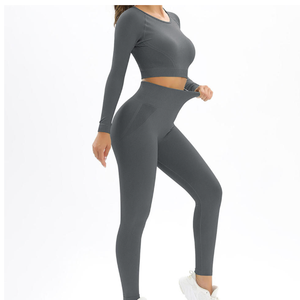 Nouveauté : Ensemble de yoga pour femme, design tendance, haute qualité, respirant, haut court à manches longues, leggings taille haute, ensemble 2 pièces pour le sport - Product Image 6
