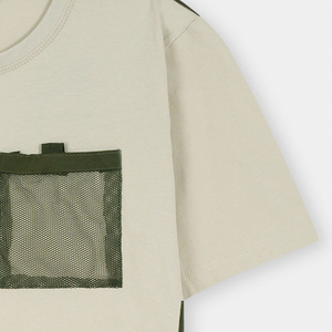 T-shirt en coton uni pour homme, design avec panneaux latéraux contrastés, streetwear, respirant, été, fabricant de t-shirts OEM. - Product Image 4